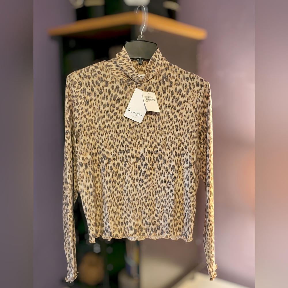 Love Fire Brushed Mock Neck Leopard Print Crop Top - Lettuce Edge - Picture 2 of 5
